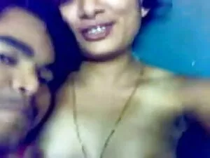 नंगे पैर और गर्भवती  ...
