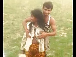 सुंदर गोरा कमबख्त से ...