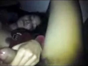 उनके सेक्स मूवी इंग् ...