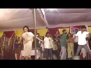 यह लड़की कौन है? सेक ...