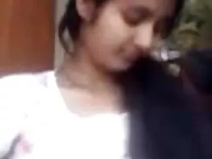 निकोल एनिस्टन लेस्बि ...