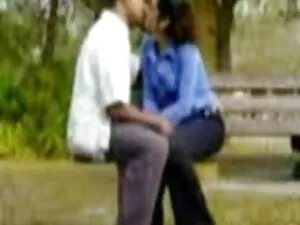 बेलटाइन का सेक्सी इं ...