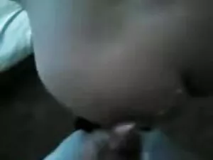 सुनहरे बालों वाली फू ...