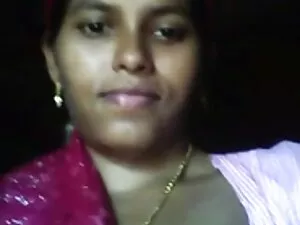 बस्टी मोम इंग्लिश मू ...