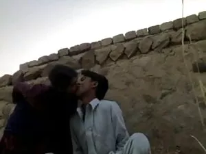 गधा कमबख्त एक 18 वर् ...