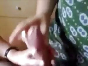 दो सेक्सी लड़कियों क ...