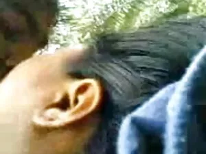 Im मेरा सफेद BF में  ...