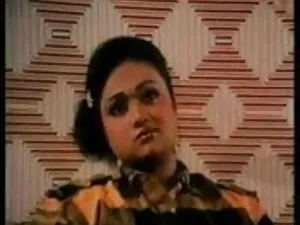 काली गर्भवती - हूट ऐ ...