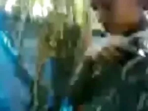 खूबसूरत गोरा डबल इंग ...