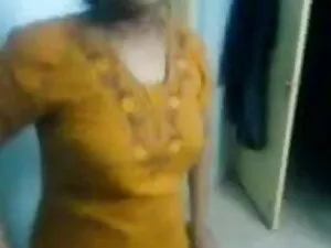 मेलोडी सेक्सी मूवी ह ...