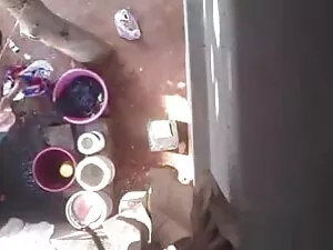 विनम्र बस्टी गर्लफ्र ...
